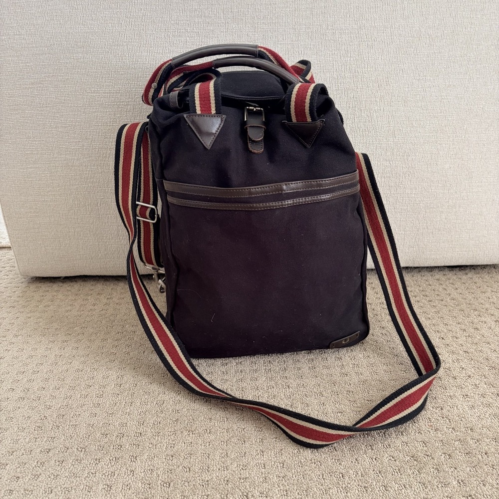 Fred Perry Classic Canvas Mule Rucksack in Faded Black Crossbody Strap